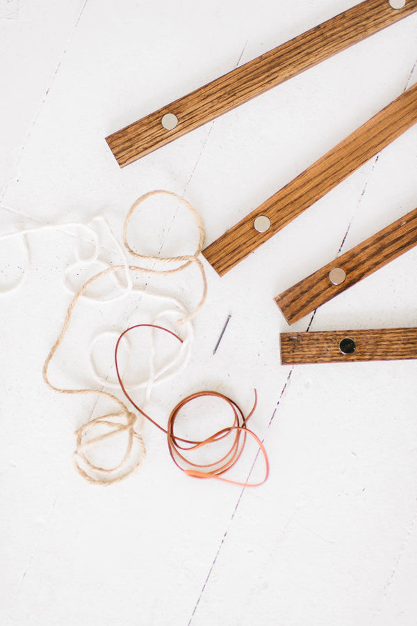 13" MAGNETIC Poster Hanger Frame