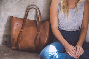 Cargo Leather Tote Bag: Tan