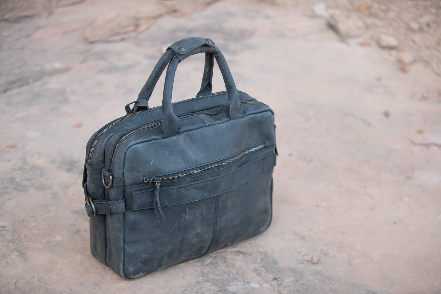 Limited Edition YUKON Pilot Bag - Charcoal Gray