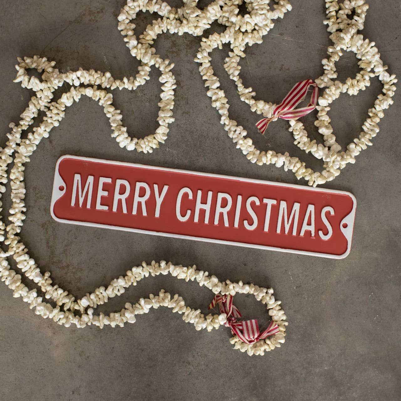 RED & WHITE MERRY CHRISTMAS STREET SIGN