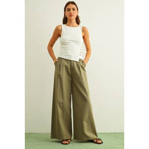 Ribbed Buttoned-Up Side Detail Tank - Cream