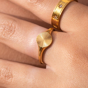 Sunburst Ring: Gold / 7