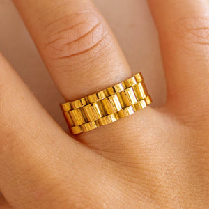 Lineage Ring Gold: Gold / 7