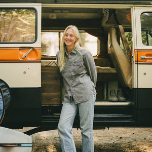 Dust Up Denim Snapshirt : Jovi Grey Wash