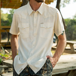 Wyatt Pearl Snap Short Sleeve : Antique White